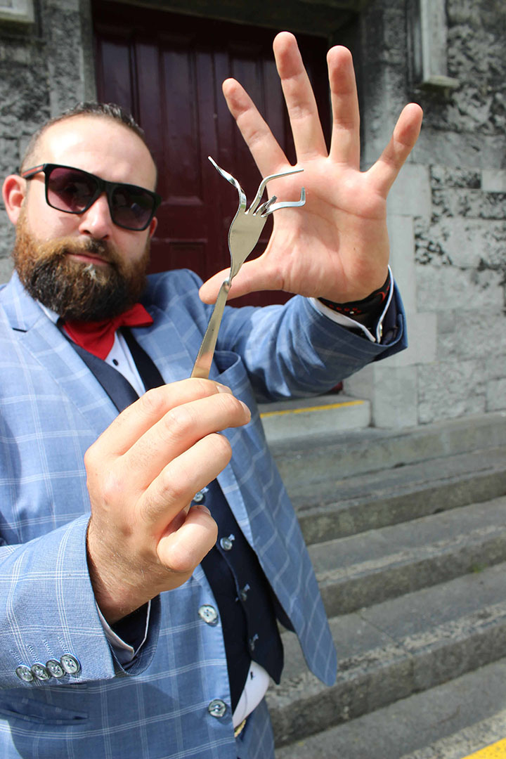 Children's & Family Events & Birthday Party Magician Galway - Pat Tricks